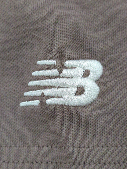 AthleticsグラデーションシューズショートスリーブTシャツ