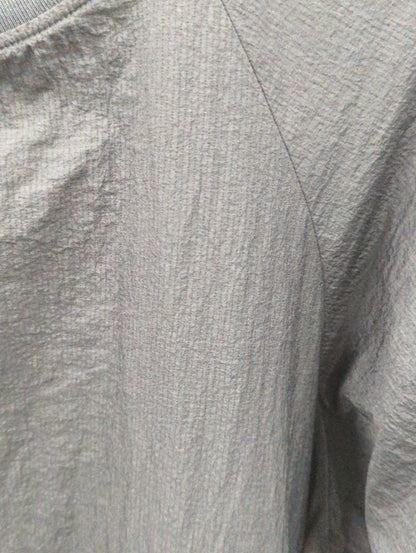 NB Grey ウーブン Tシャツ