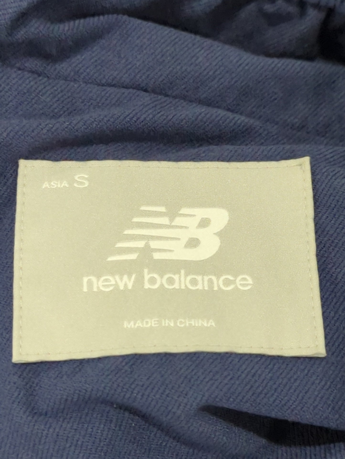 NB GREY テーパードパンツ