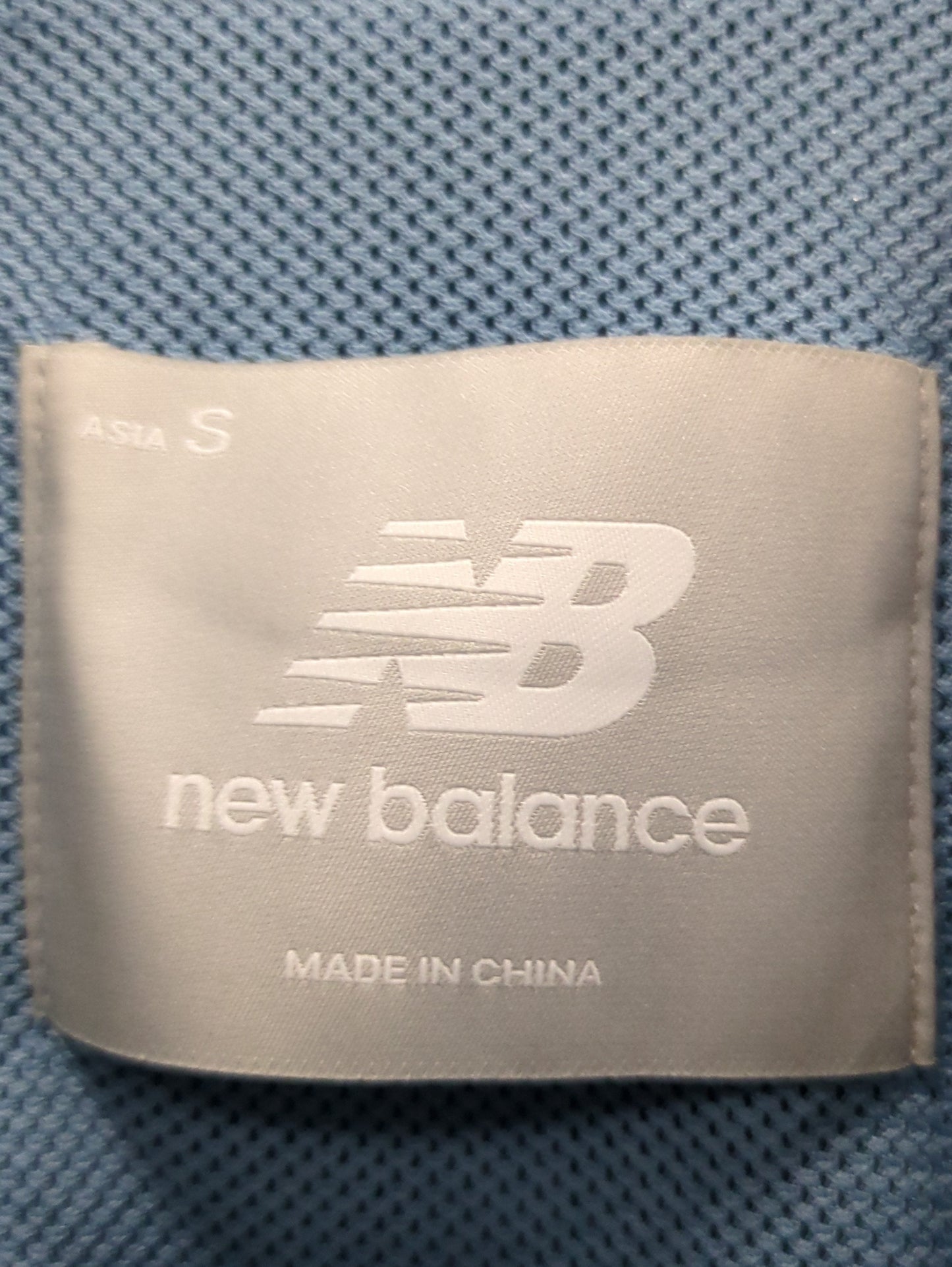 NB Grey ウーブン Tシャツ