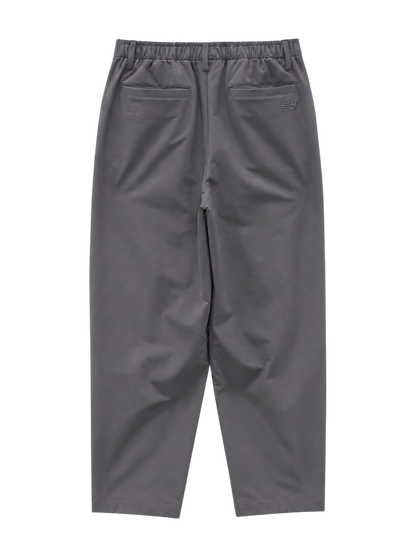 NB GREY テーパードパンツ