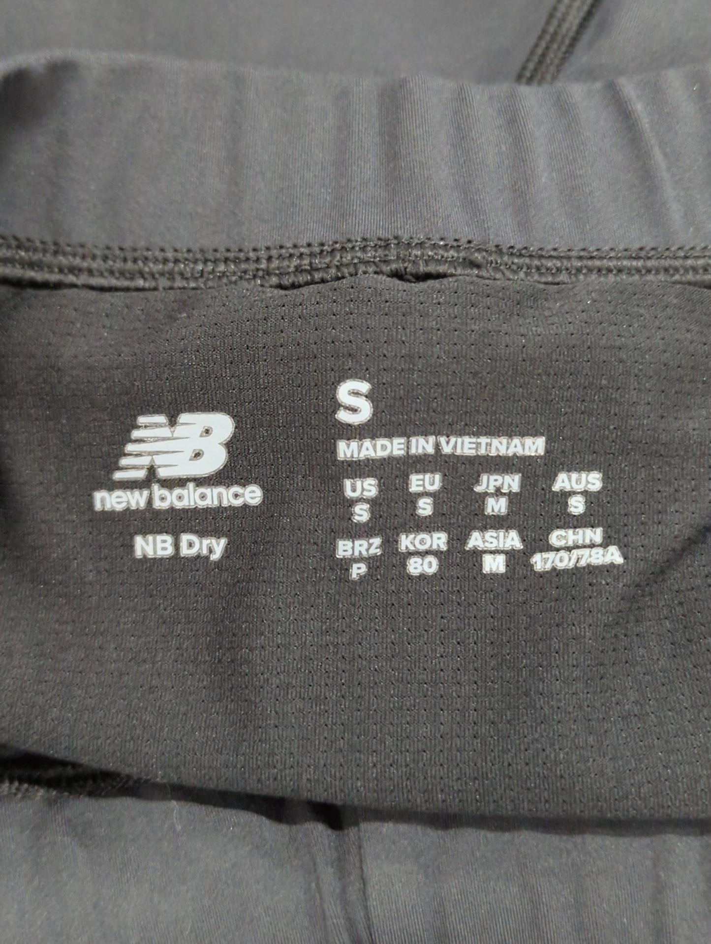 NB Sleek タイツ（ポケット付き）