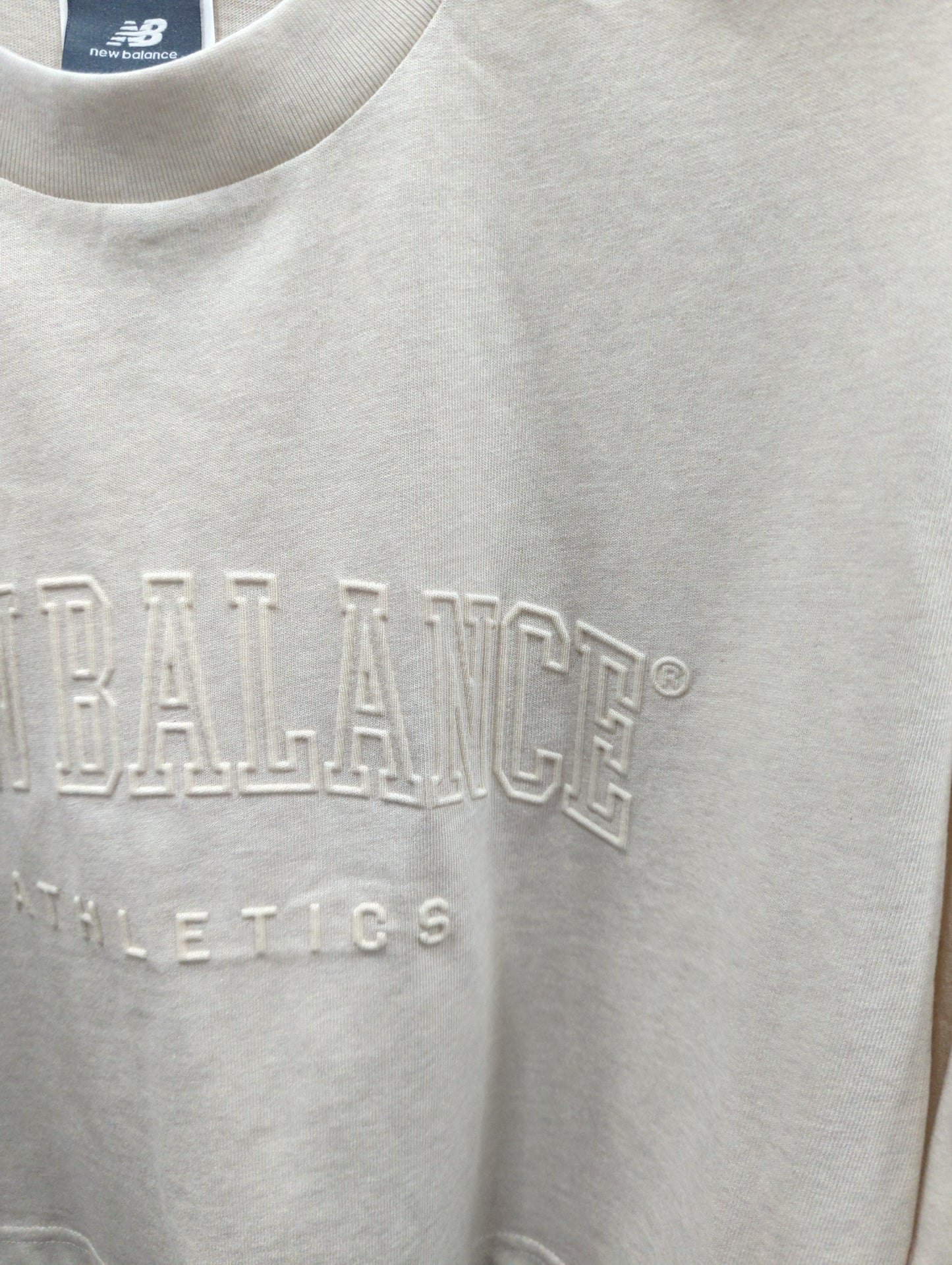 エンボスグラフィック ジャージショートスリーブTシャツ