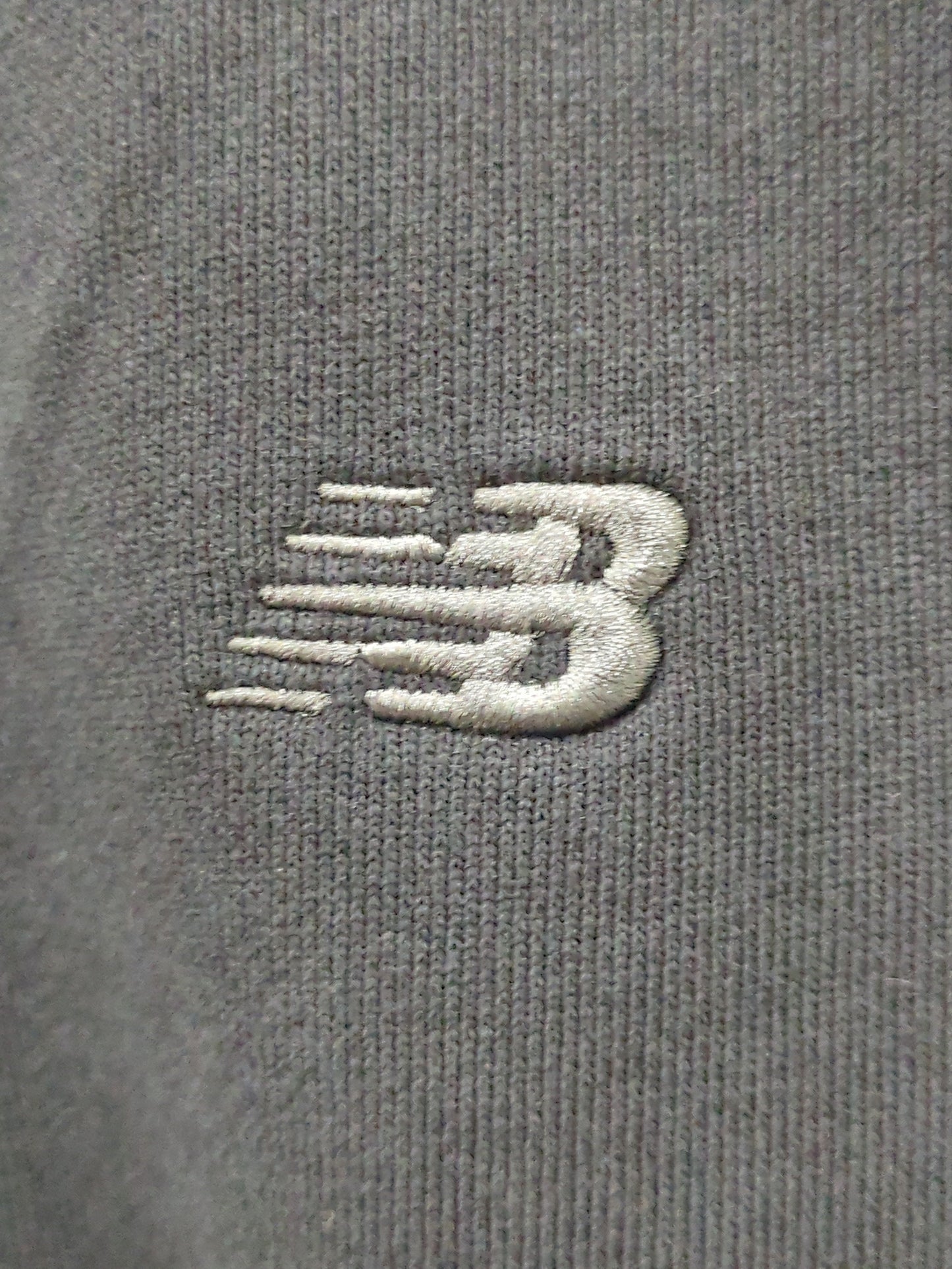 NB Grey クルースウェットシャツ