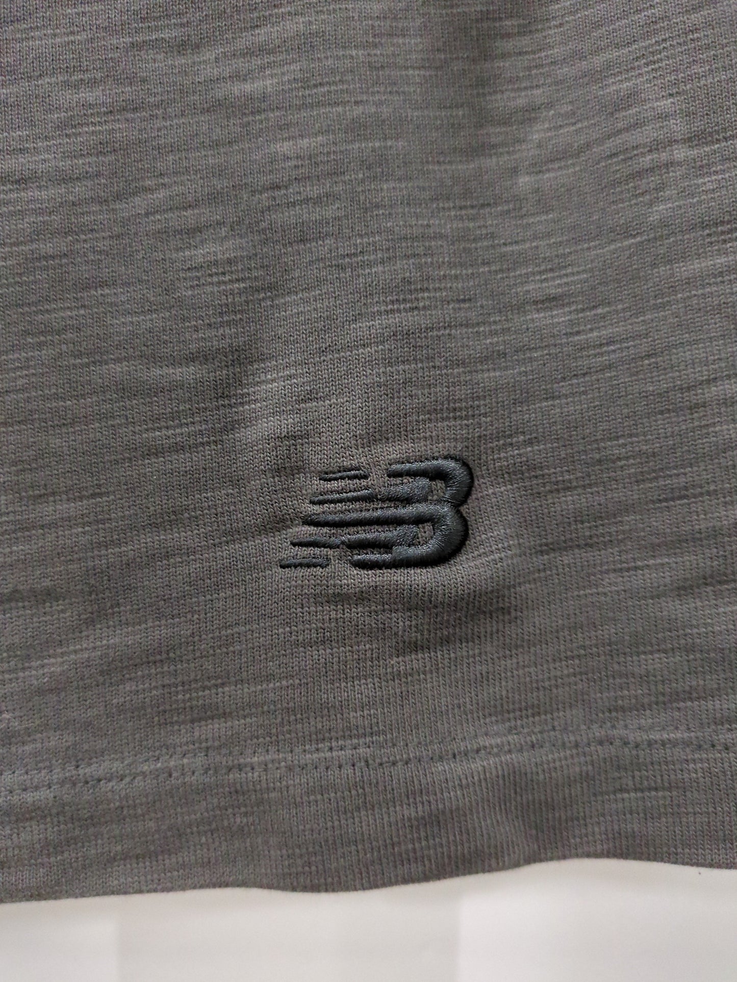NB GREY Tシャツ