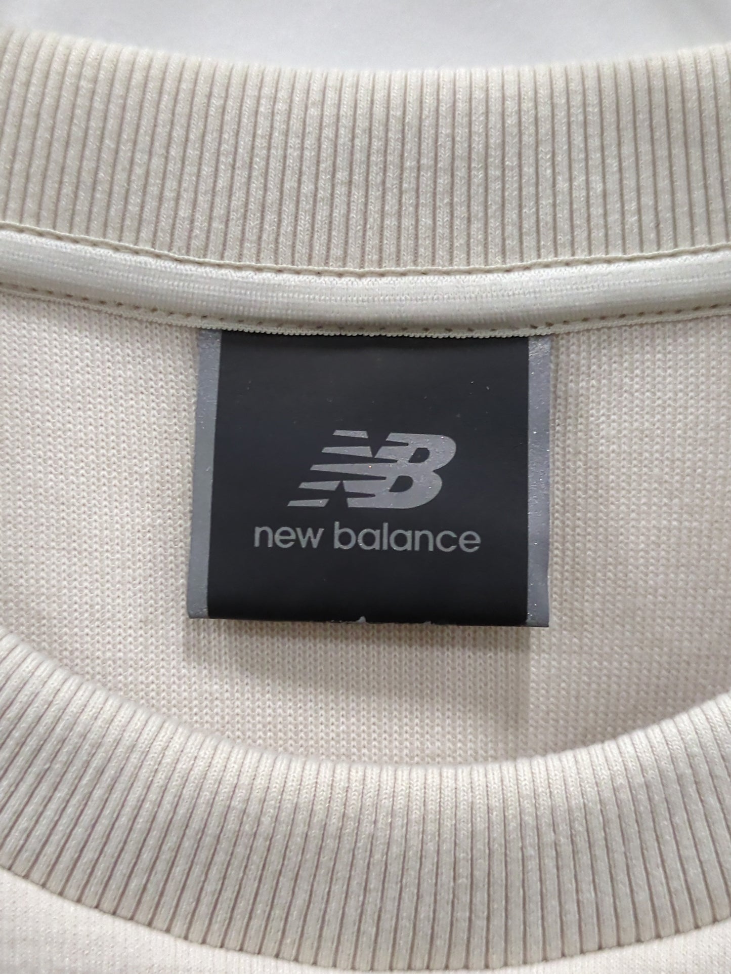 MET24 Women Pullover