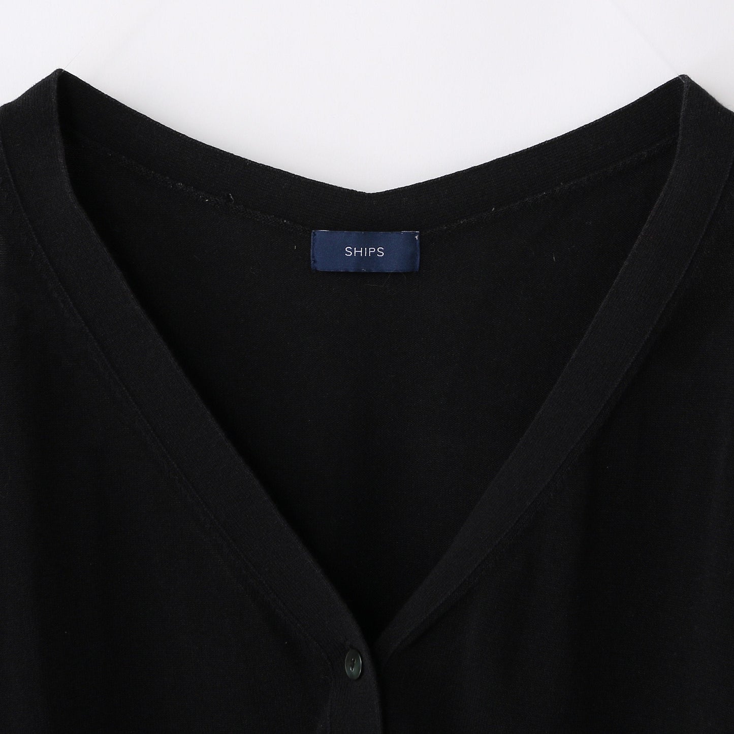 Vネックカーディガン