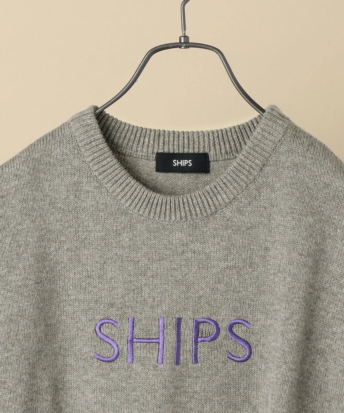 SU: SHIPS ロゴ エンブロイダリー コットン ニット