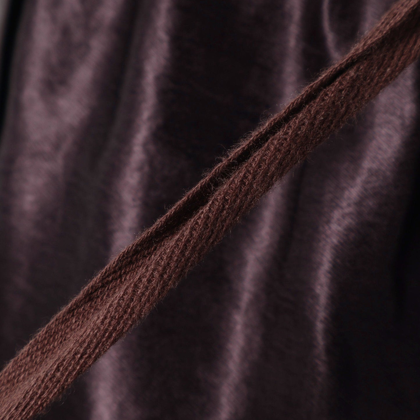 assiette:サテンイージーパンツ