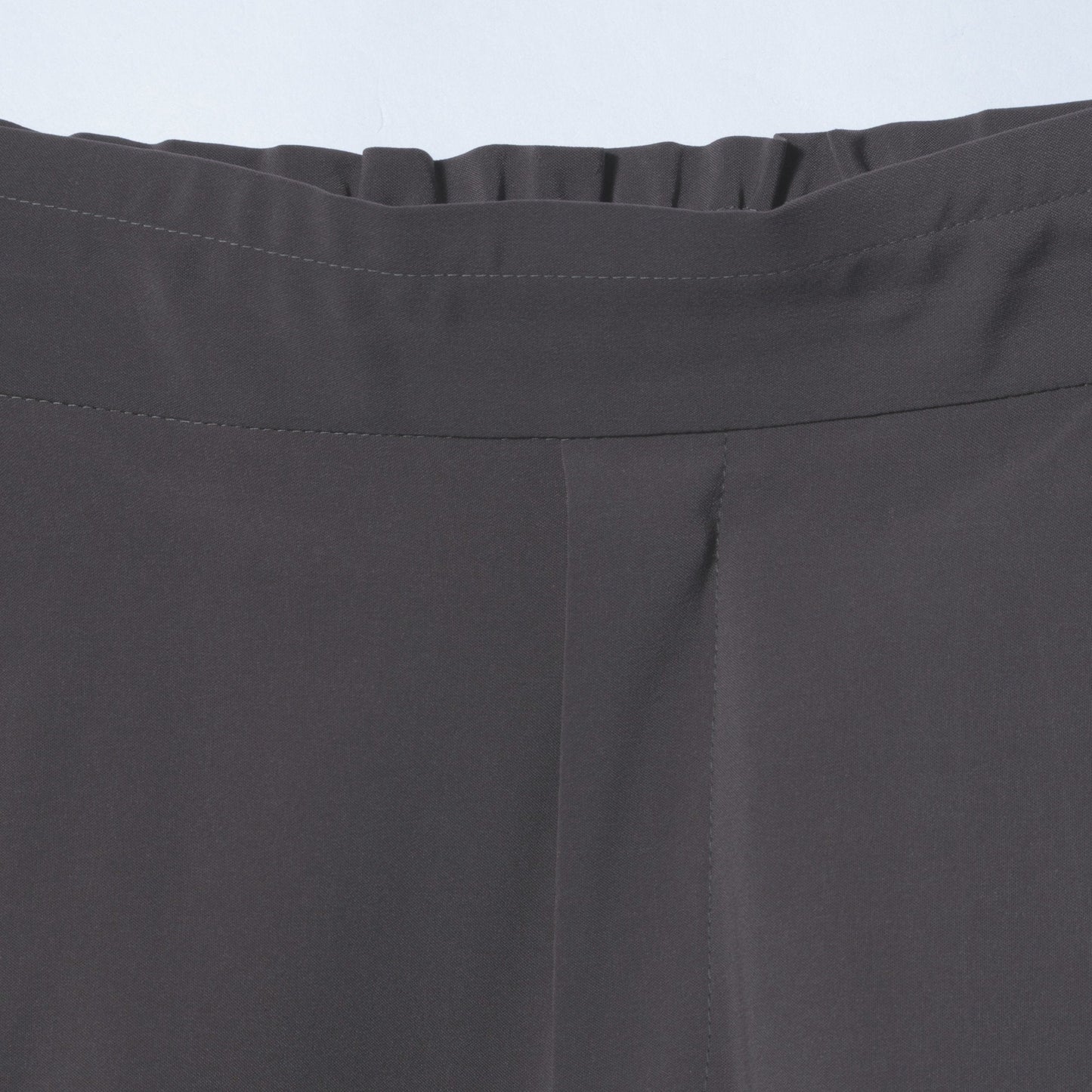 〈手洗い可能〉ストレッチテーパードパンツ