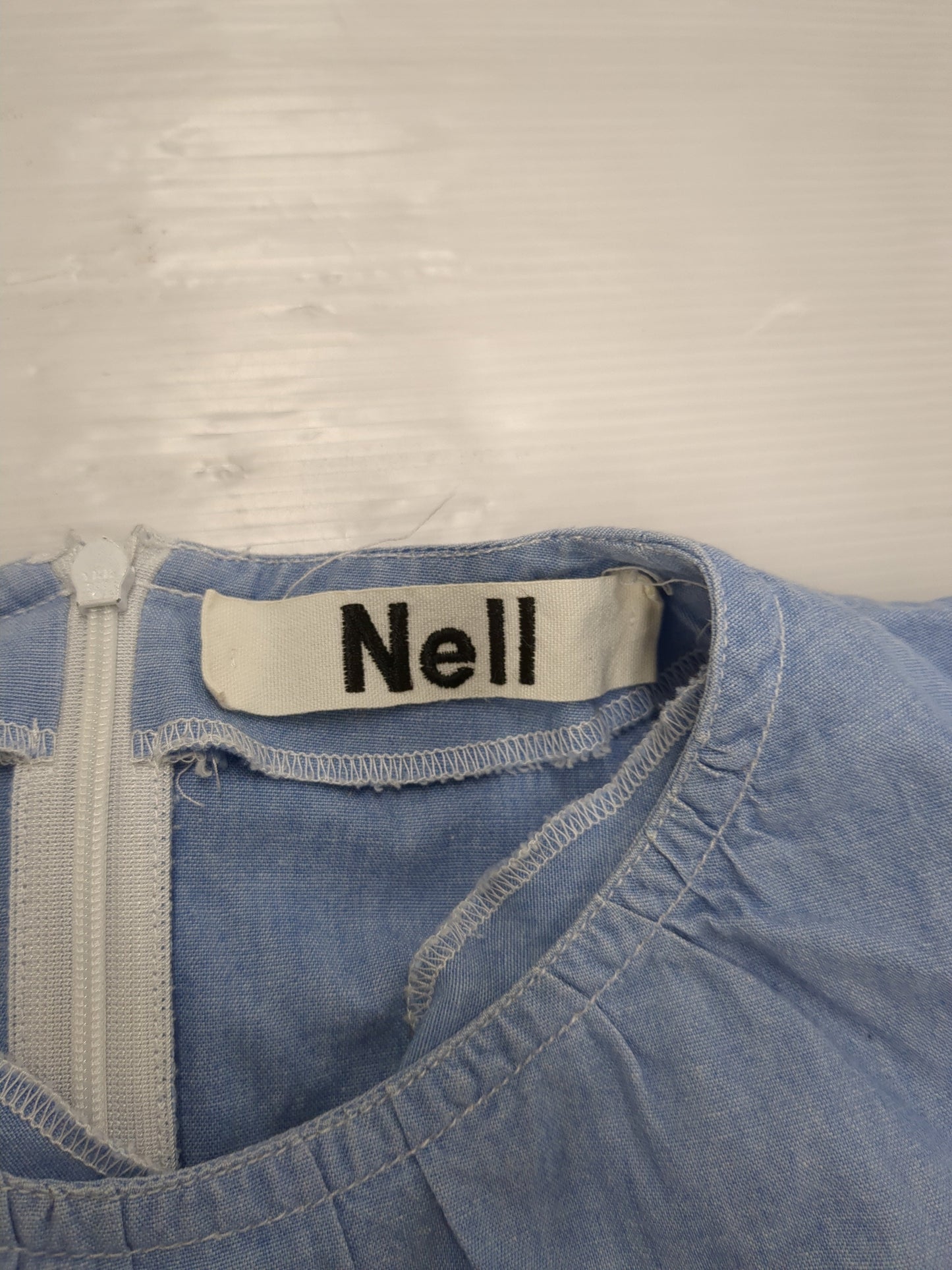 Nell:シャンブレーブラウス