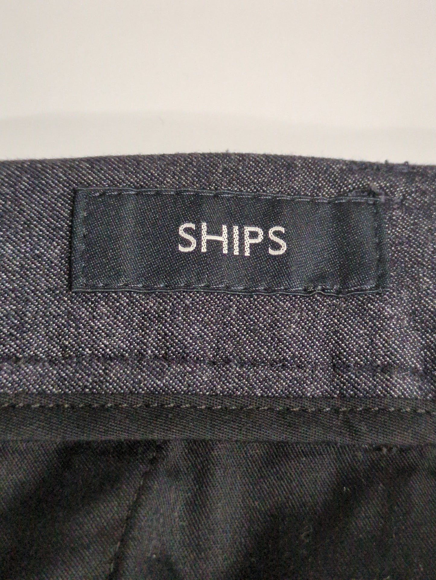 SHIPS: スリム ストレート ピンタック スラックス