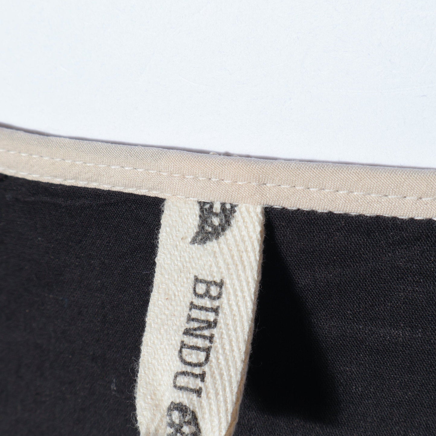 【SHIPS別注】BINDU:コード エンブロイダリー ベスト