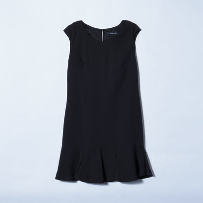 LB:BACK SATIN HEM KIRIKE DRESS