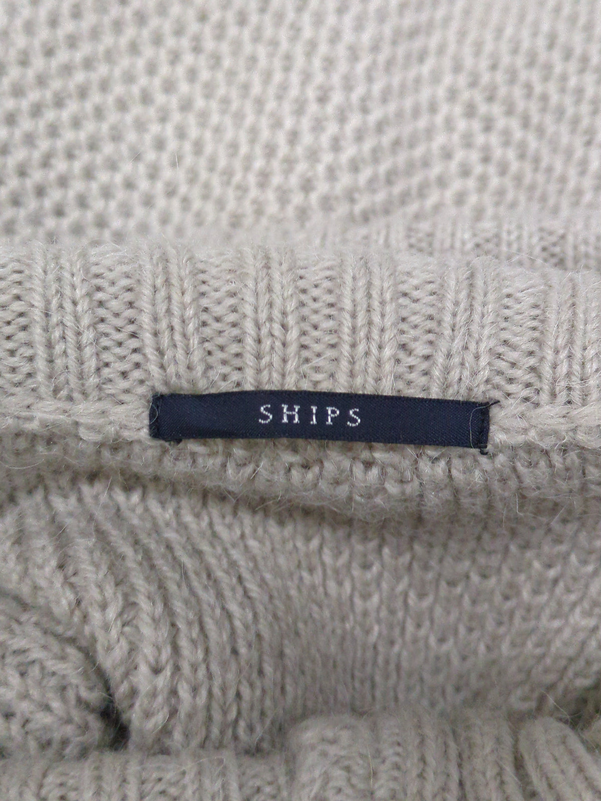 SHIPS:カーディガン