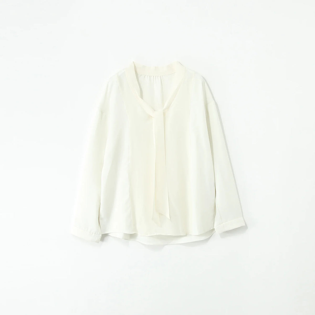 SHIPS:311440001BO-TIE L/S BL