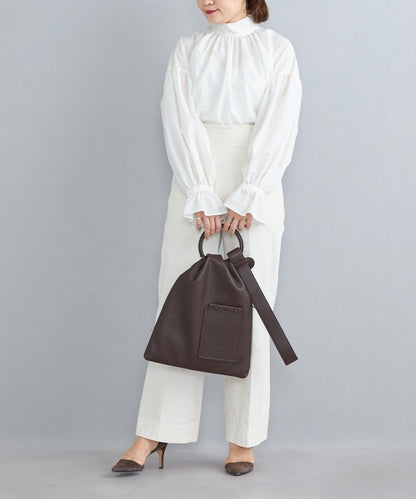 〈手洗い可能〉ハイネックリボンブラウス