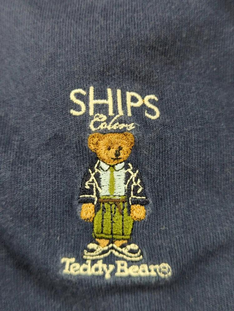 SHIPS Colors:TeddyBear(R) ワンポイント ステッチ ロングスリーブ TEE