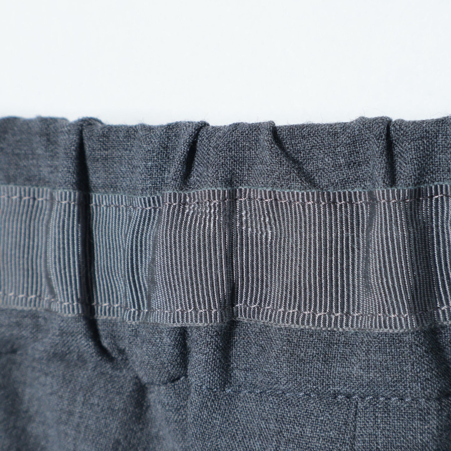 PrimaryNavyLabel:ドローストリングテーパードパンツ