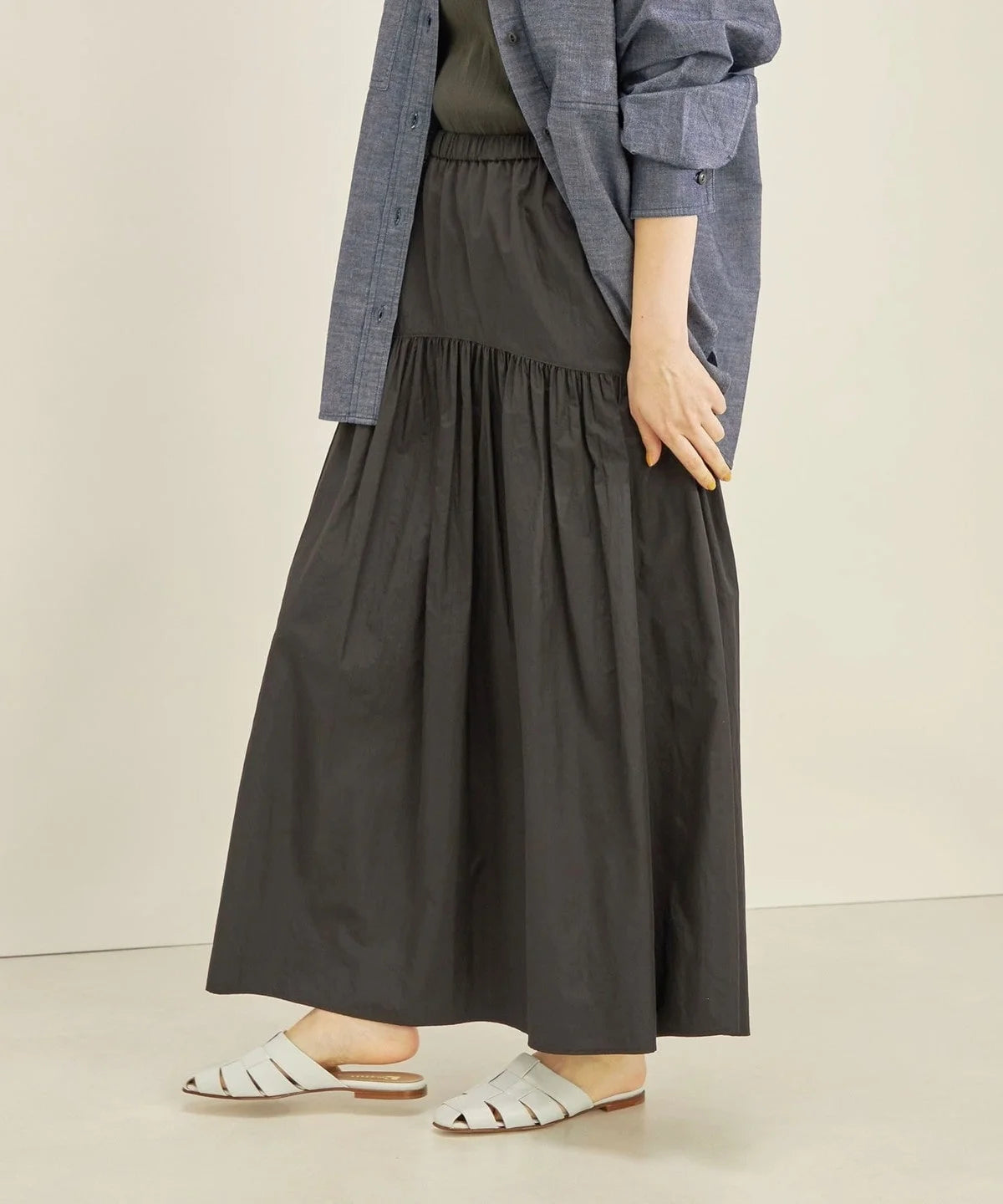 〈手洗い可能〉タフタ ティアード ロング スカート