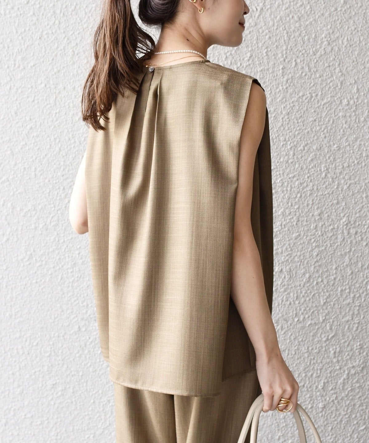 リネンライクスラブノースリーブプルオーバー