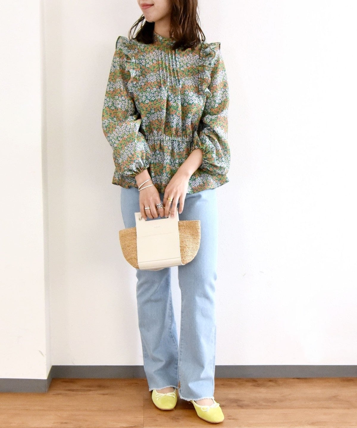 SHIPS any:〈ウォッシャブル〉Longchamp フラワー プリント フリル ギャザー ブラウス