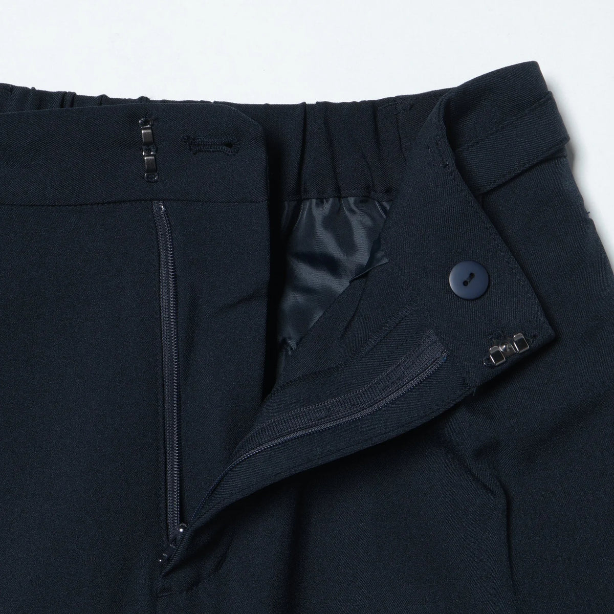 23:BELTED TAPERED PT