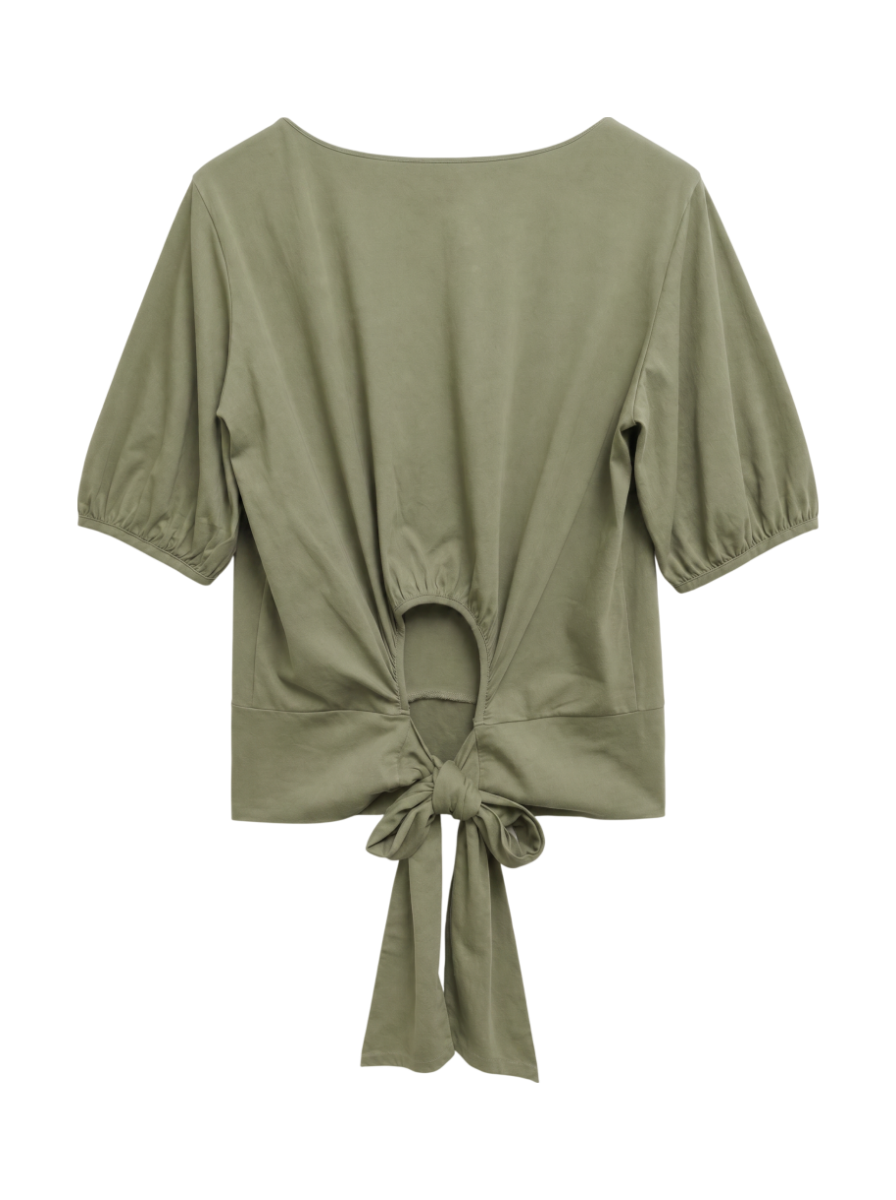 Khaju:バックオープンリボンプルオーバー
