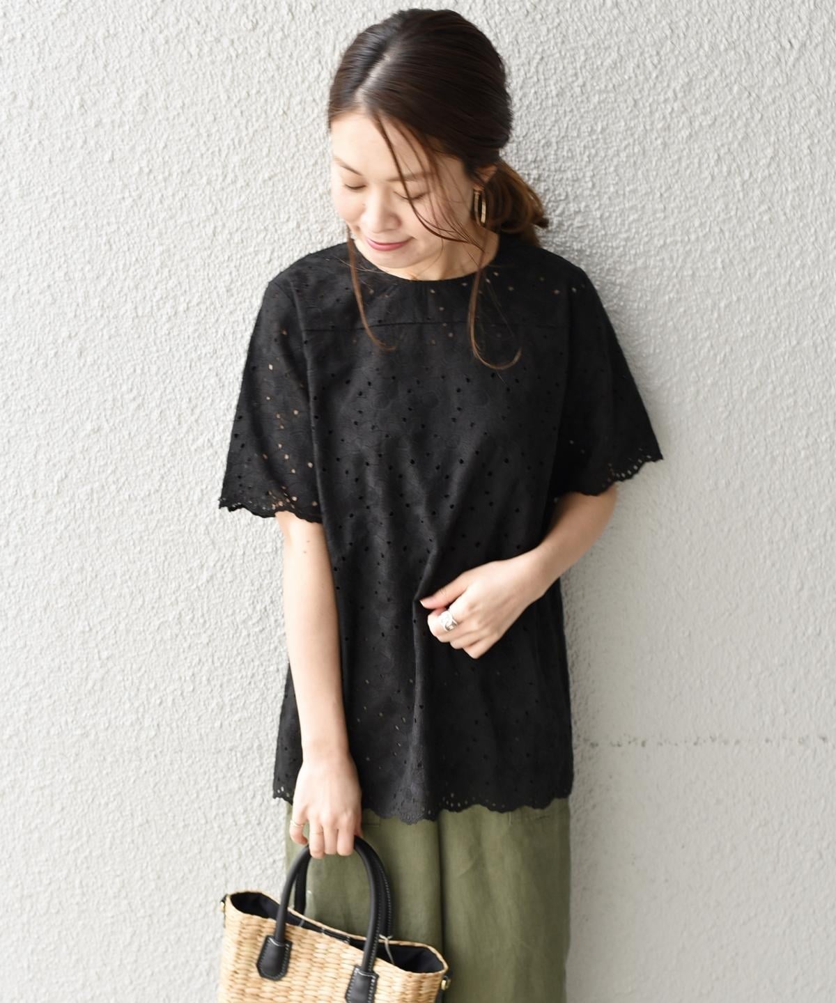 liflattie ships:レースバックスリットブラウス