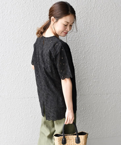 liflattie ships:レースバックスリットブラウス