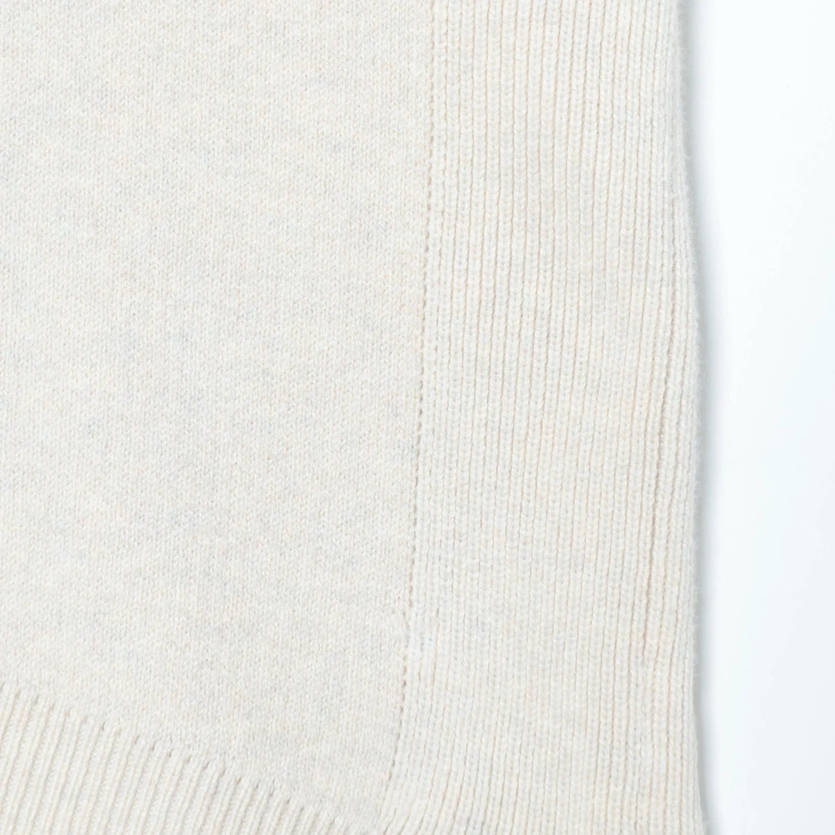 〈手洗い可能〉ジャカード ロゴ ニット ベスト 24SS