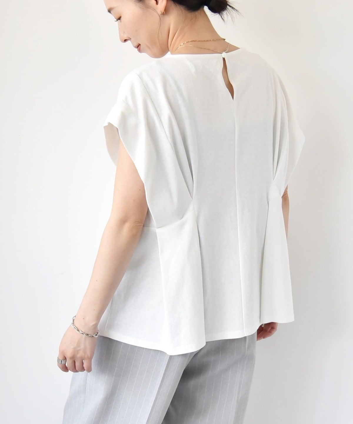quaranciel:〈手洗い可能〉ウエストシェイプ フレンチスリーブ TEE