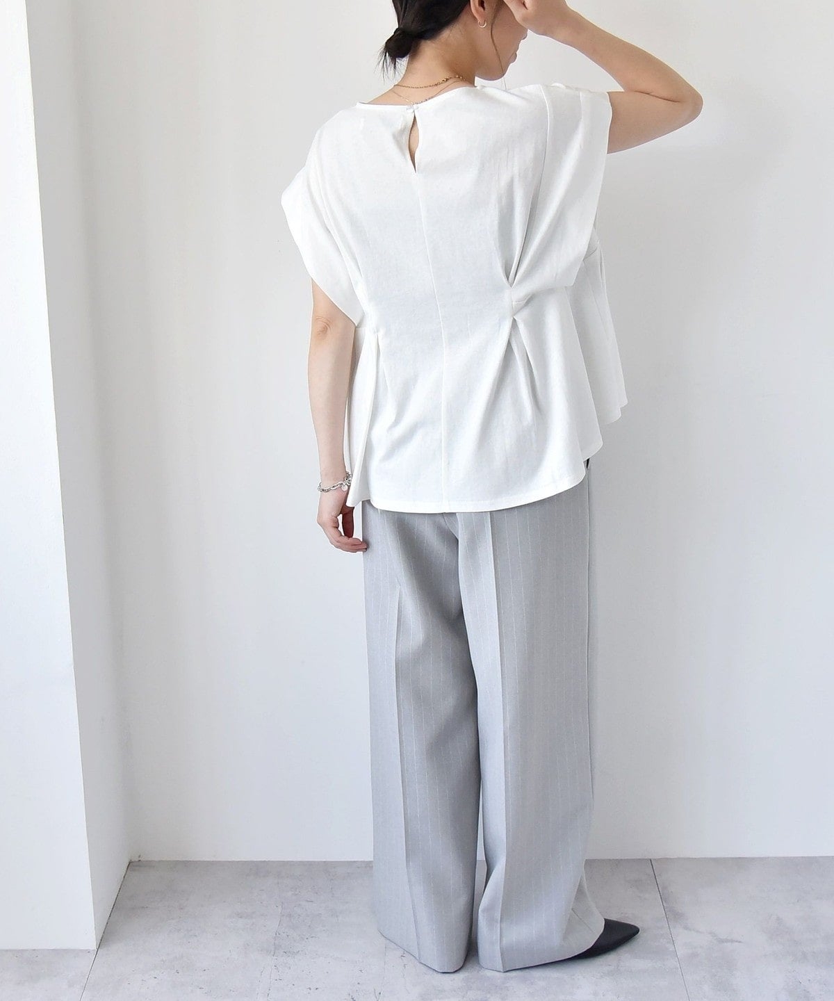 quaranciel:〈手洗い可能〉ウエストシェイプ フレンチスリーブ TEE