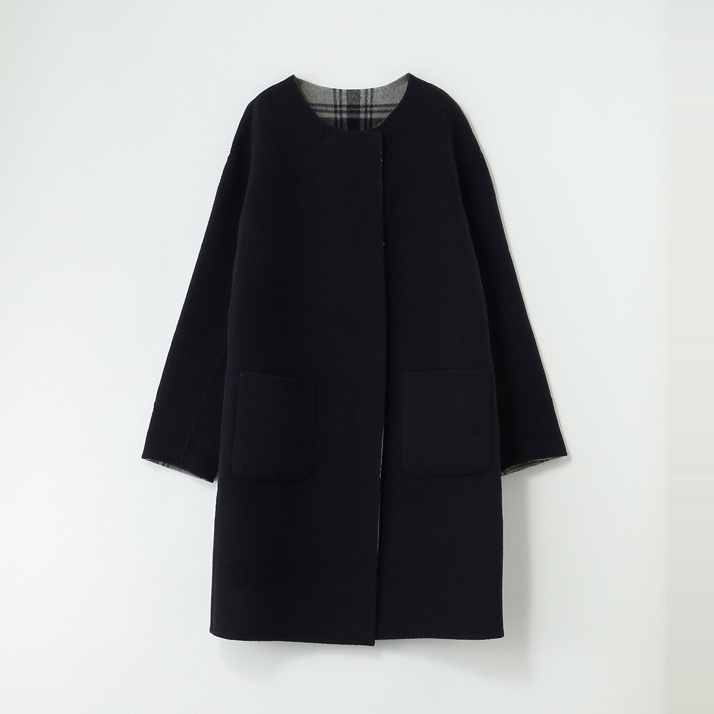SHIPS:WL/NYN NO/C REVER COAT