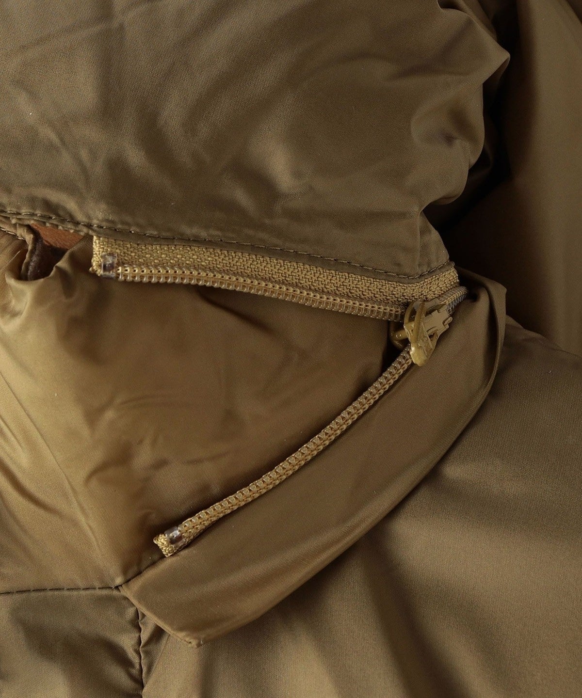 SHIPS KIDS:100〜130cm / 〈手洗い可能〉リサイクル ダウン ジャケット