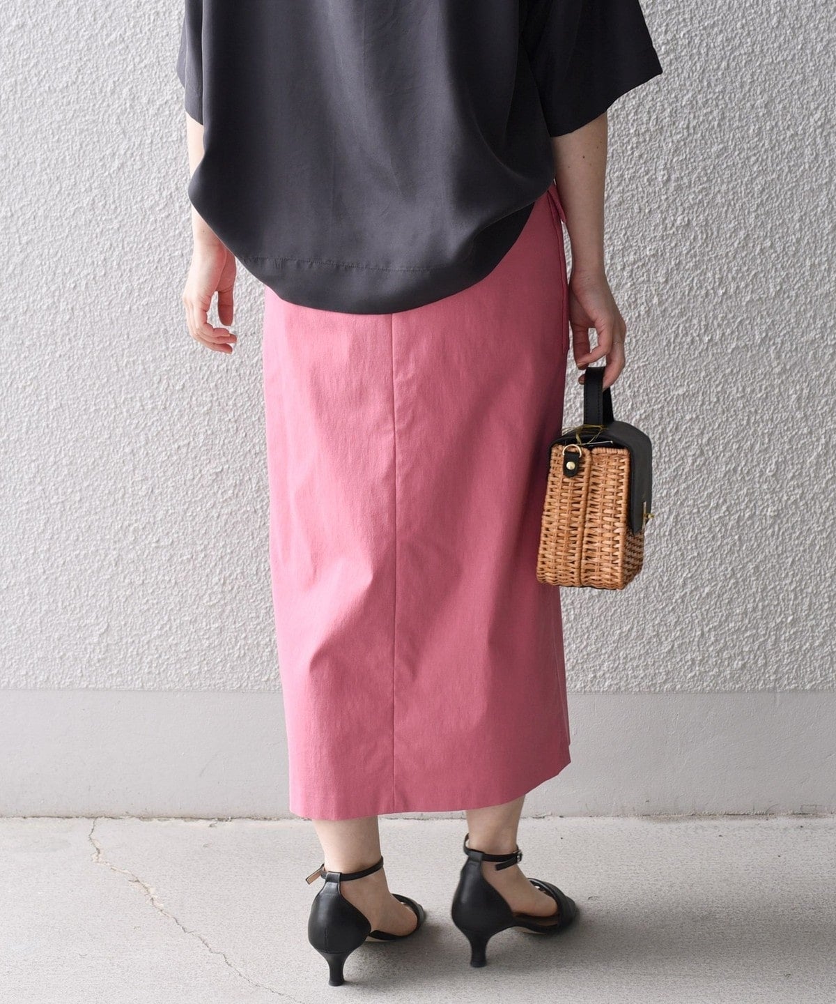 〈手洗い可能〉バックラッシュストレッチタイトスカート