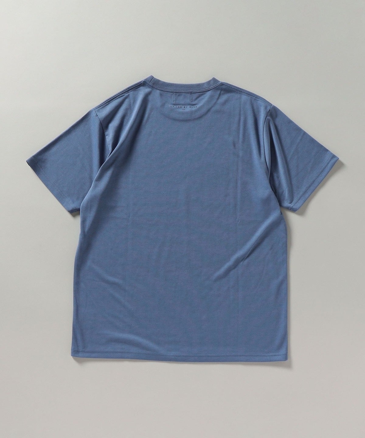 【SHIPS別注】UNITED BY BLUE: CAMPING CAR プリント Tシャツ