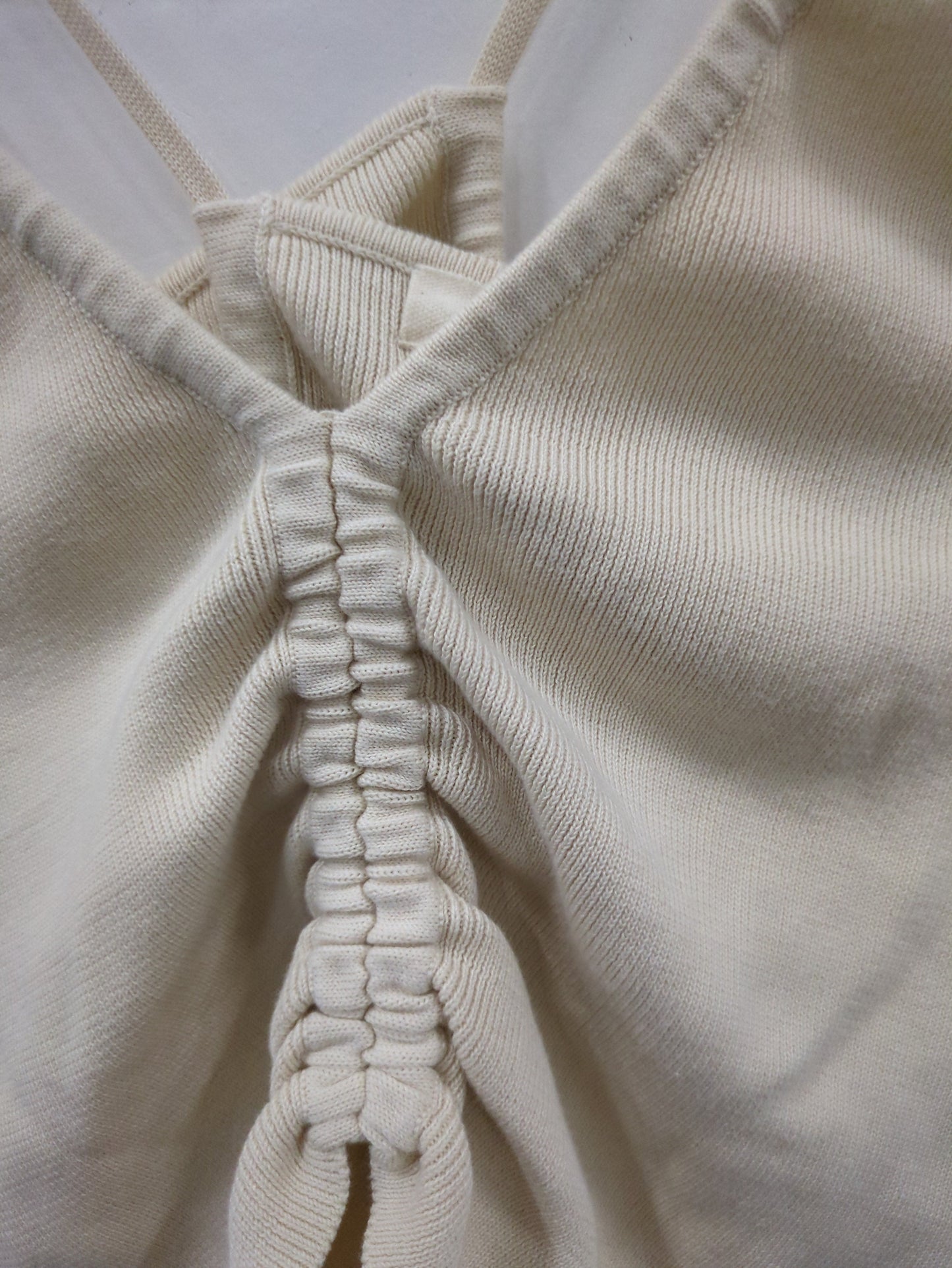 Uhr:〈手洗い可能〉ドロストリング キャミ ニット