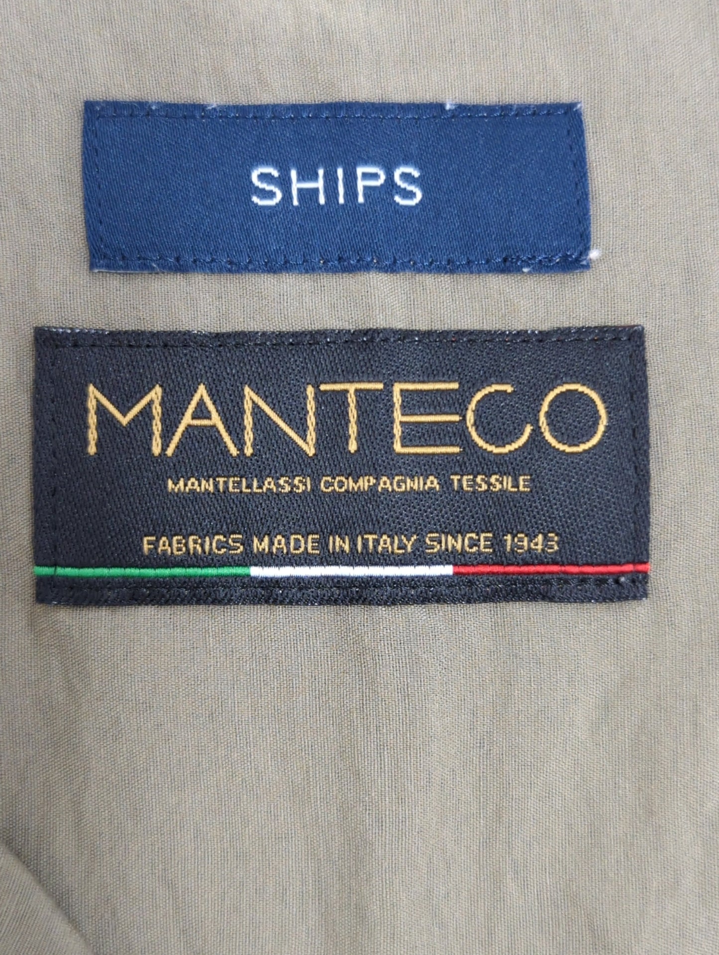 〈手洗い可能〉MANTECOシャツ