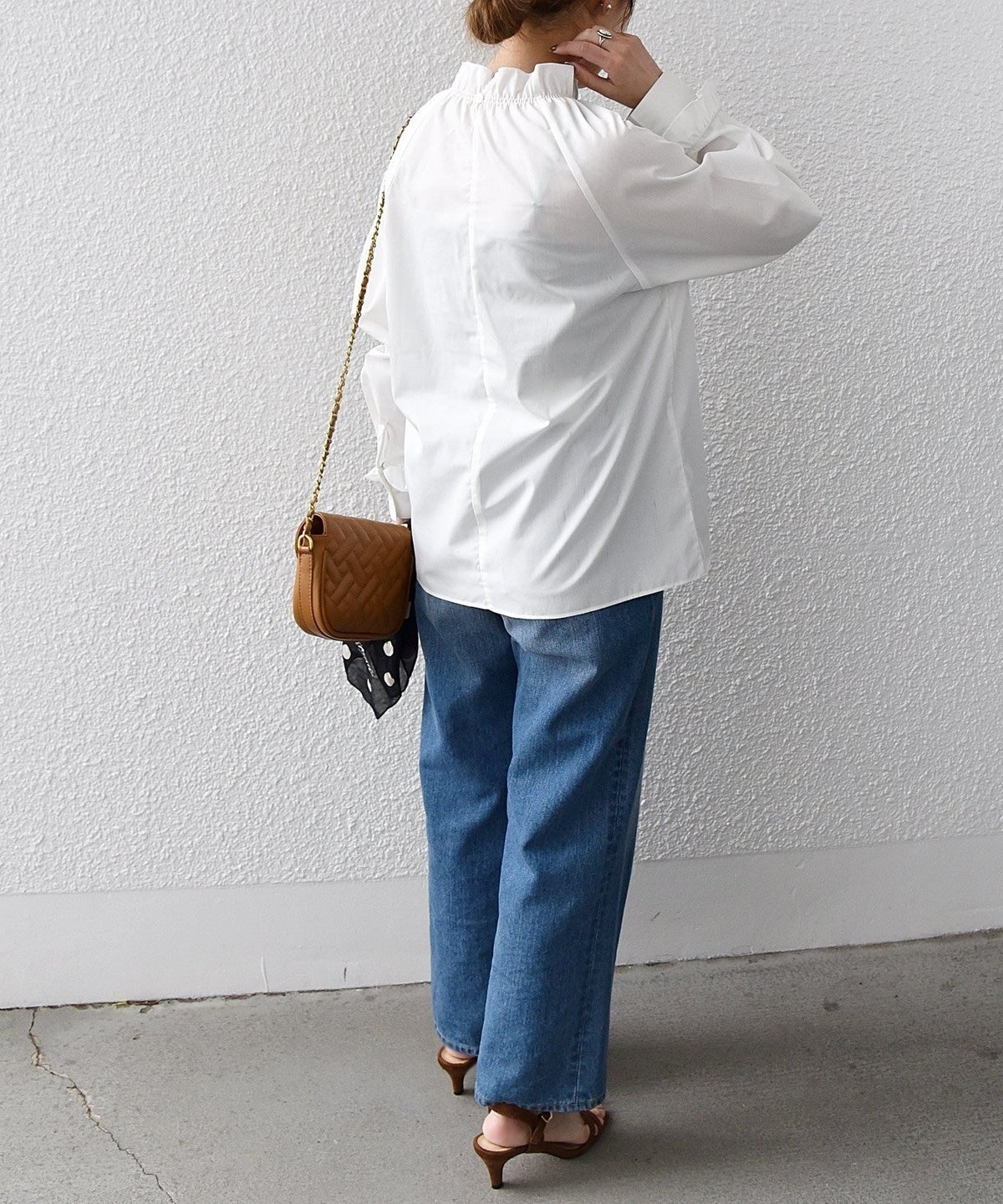 SHIPS any:〈洗濯機可能〉REPREVE ポイント フリル ブラウス