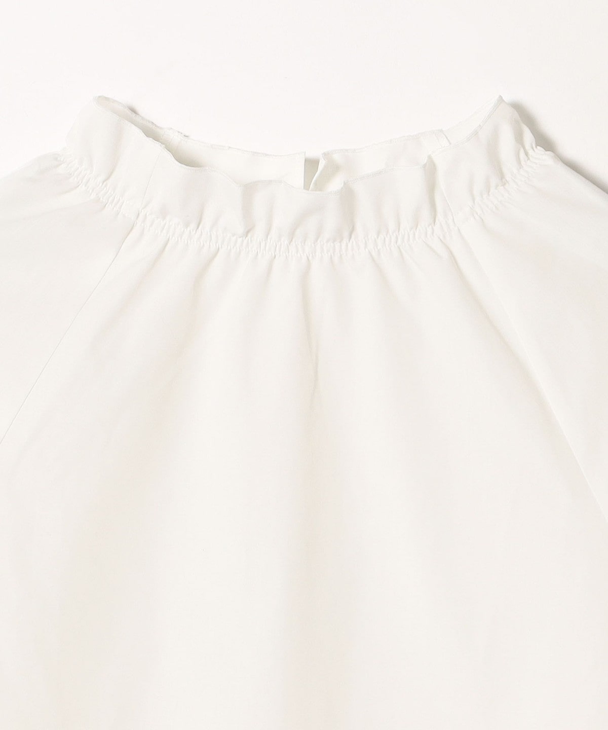 SHIPS any:〈洗濯機可能〉REPREVE ポイント フリル ブラウス