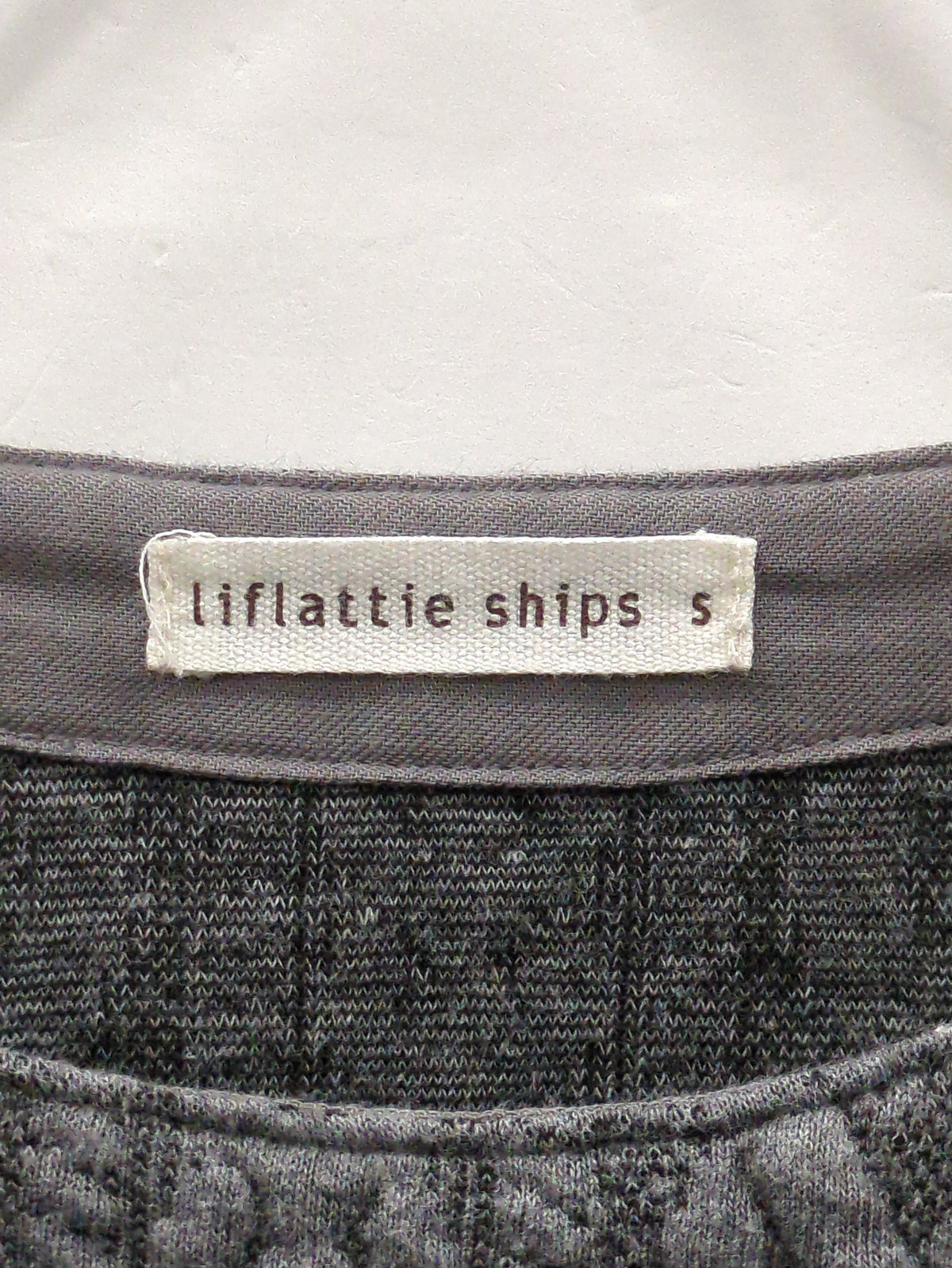 liflattie ships:ケーブルキルトトップス