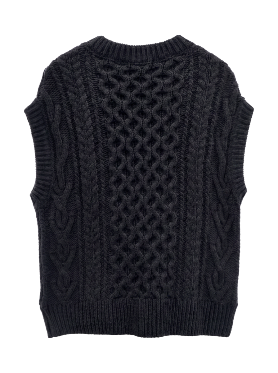 23:BILKY CABLE VEST
