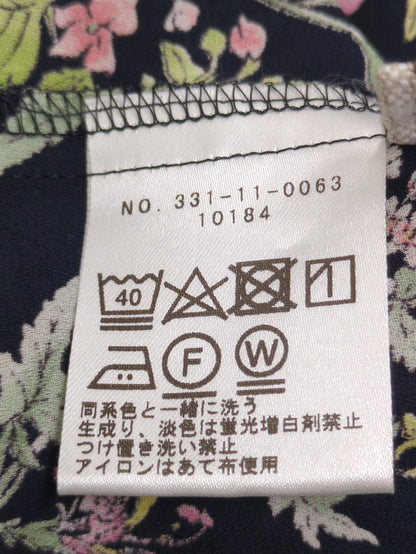 ブラウス