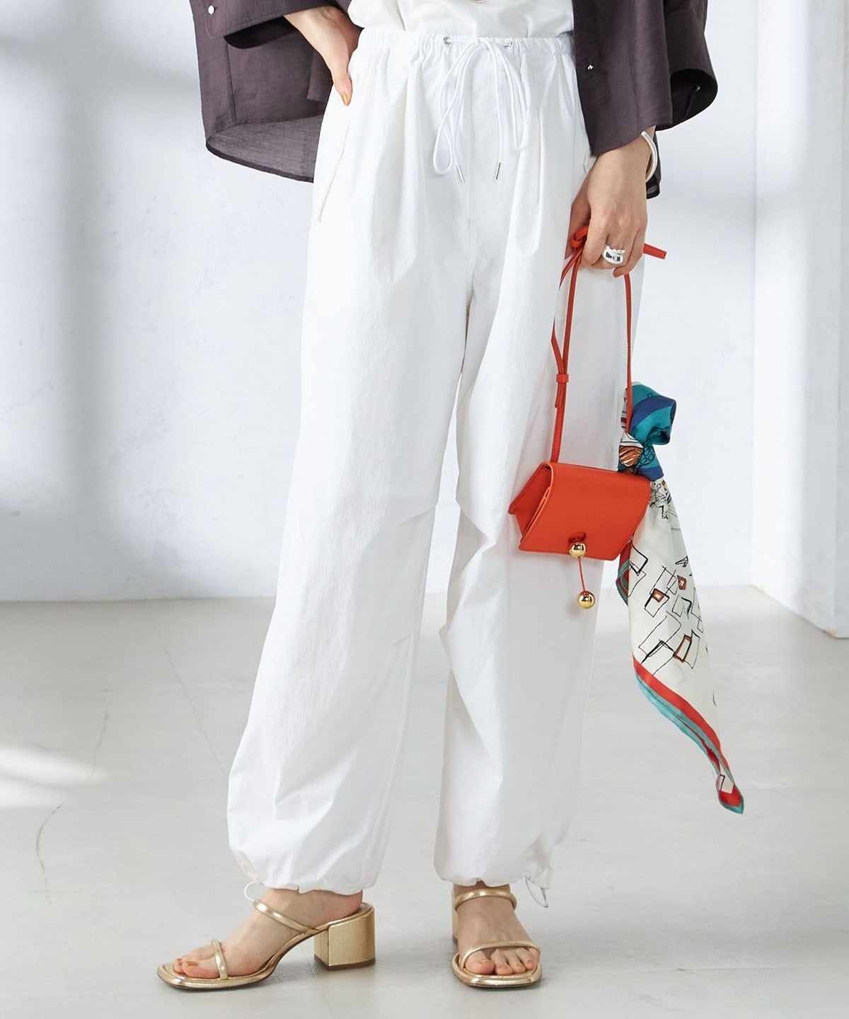 〈手洗い可能〉裾ドロスト ナイロン カーゴ パンツ