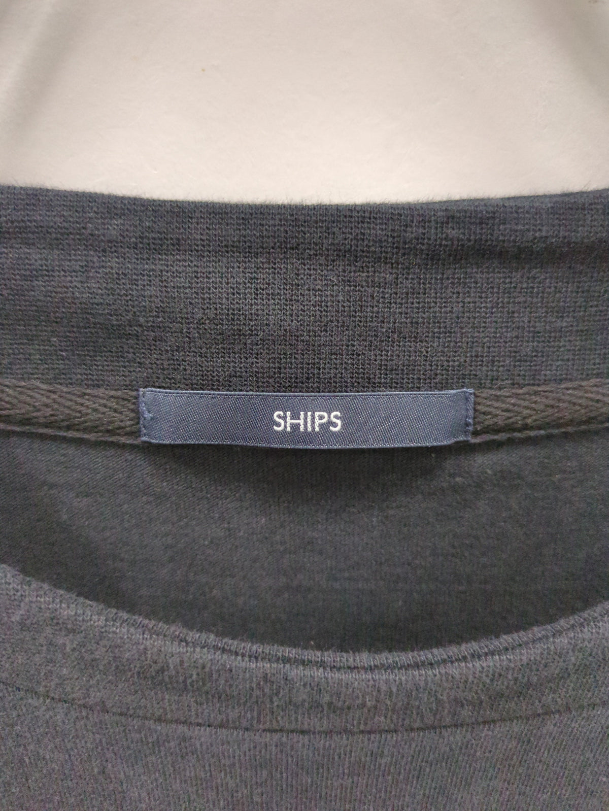 SHIPS:〈抗菌・防臭〉テレワーク ビズ ワンポイント ロゴ クルーネック Tシャツ (ロンT)