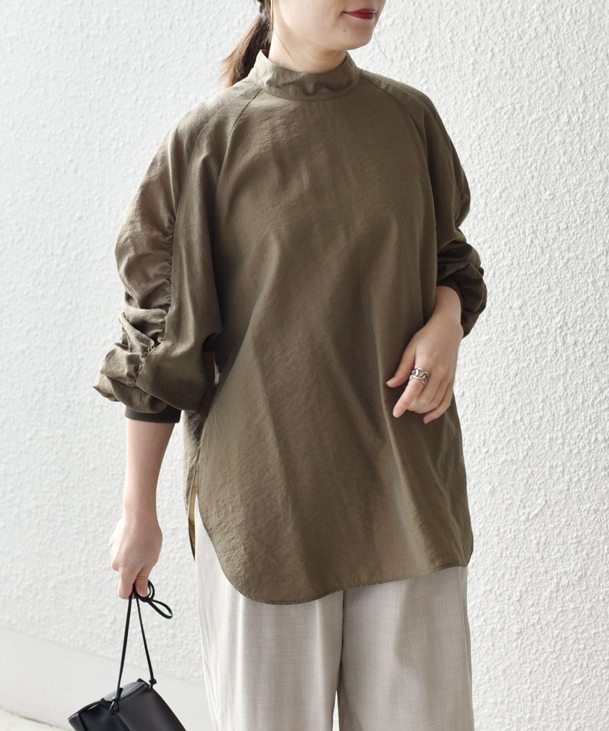 Wai+:ギャザースリーブリブプルオーバー