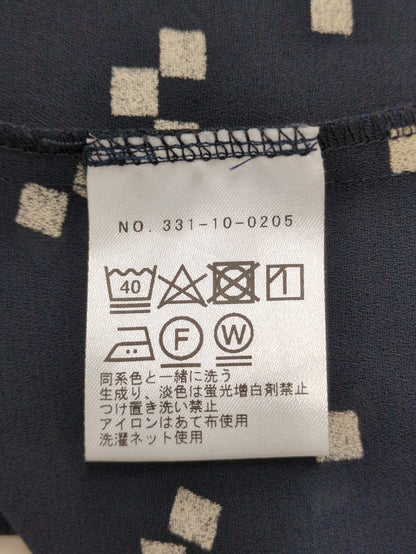 liflattie ships:スクエアプリントブラウス
