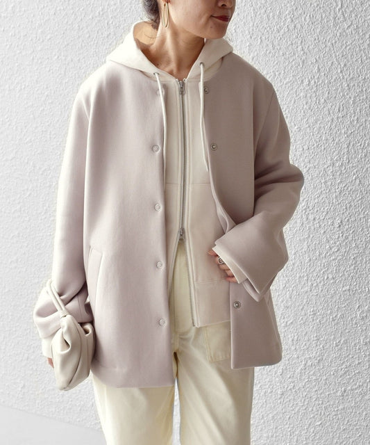 〈手洗い可能〉スナップボタンライトショートコート