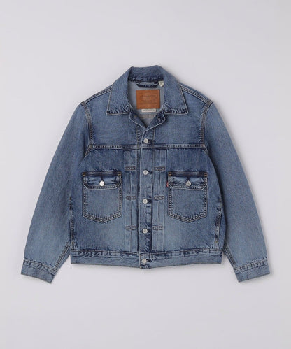 Levi’s: TYPE 2 TRUCKER
